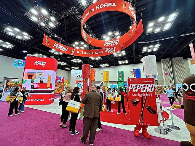 미국 뉴욕에서 열린 '2025 팬시 푸드쇼' 롯데웰푸드 빼빼로 부스 모습/ 사진= 롯데웰푸드 제공