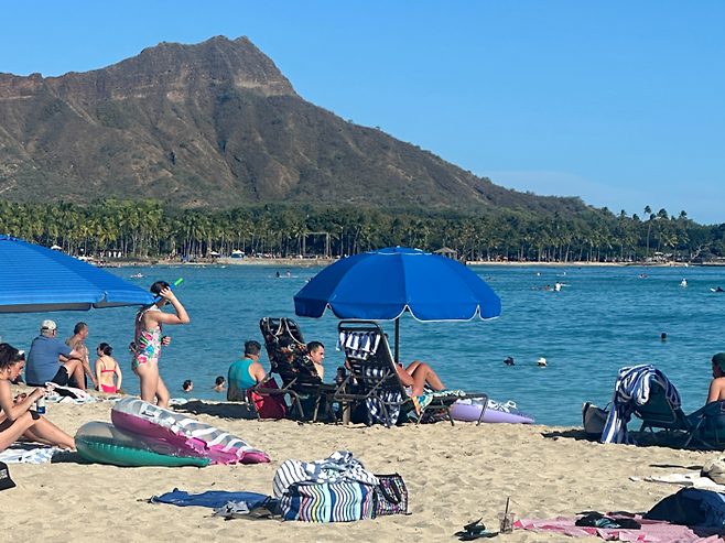 하와이 와이키키 비치. /사진= 강예신 여행+ 기자