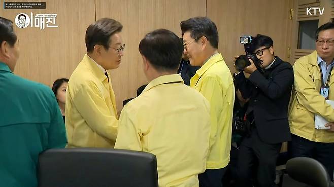 지난 2일 대통령실에서 열린 안전치안점검회의 후 정원오 성동구청장이 이재명 대통령과 인사를 하고있다. /사진=KTV