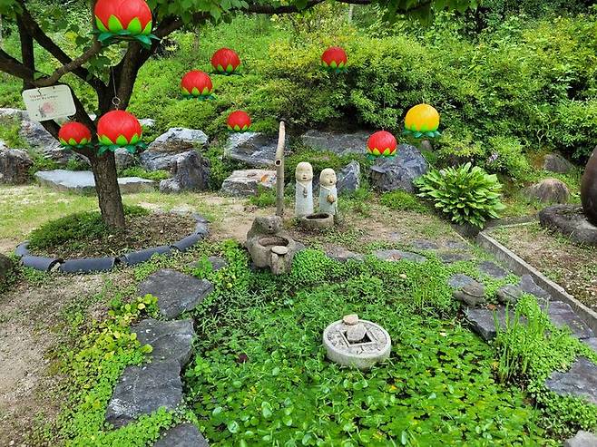 청주 마야사 경내 마야정원. *재판매 및 DB 금지