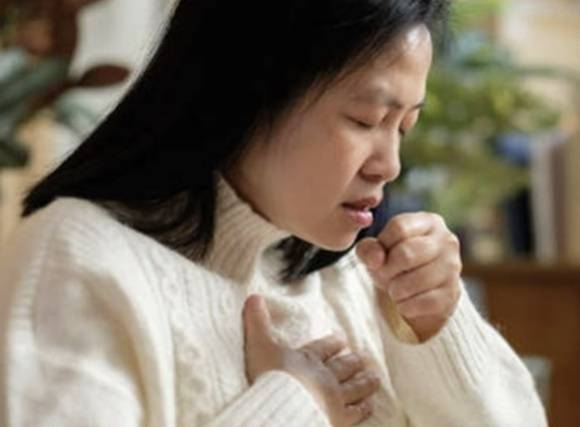 백일해 발작 기침 자료사진. 123RF