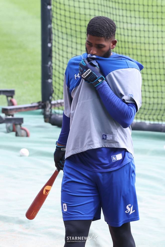 [포토] 쿨럭 디아즈 '내겐 서늘한 날씨'