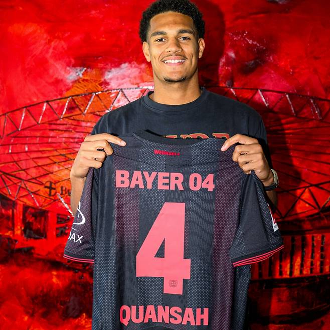 자렐 콴사. /사진=바이어 레버쿠젠 공식 사회관계망서비스(SNS)