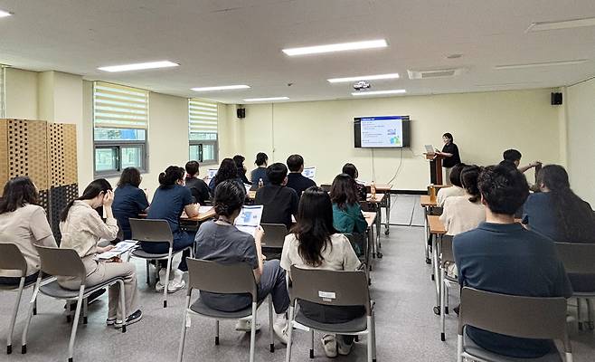 자살시도자 조기 발굴을 위해 응급의료기관과 협력 응급실 대응 실무교육을 했다. /울릉군 제공