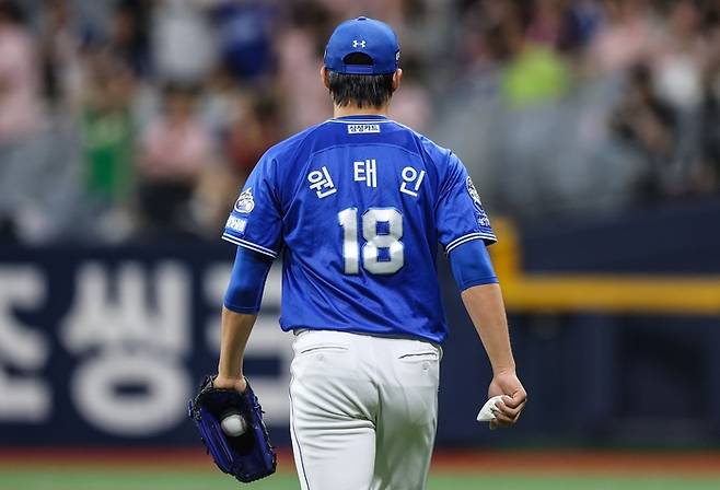 지난달 28일 서울 고척스카이돔에서 열린 '2025 신한 SOL 뱅크 KBO리그' 삼성 라이온즈와 키움 히어로즈 경기에 마운드에 오른 선발투수  원태인. <삼성 라이온즈 제공>