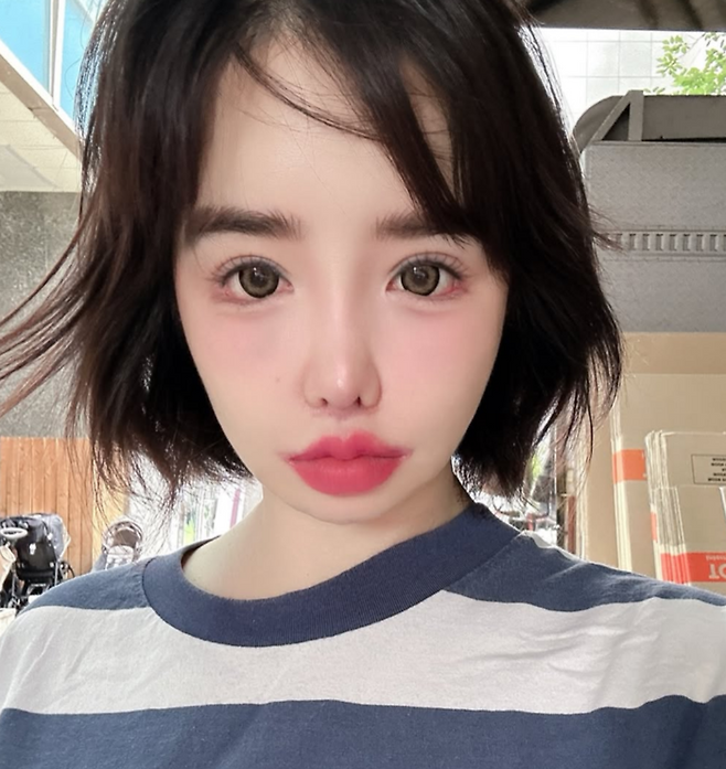 사진 | 박봄 SNS