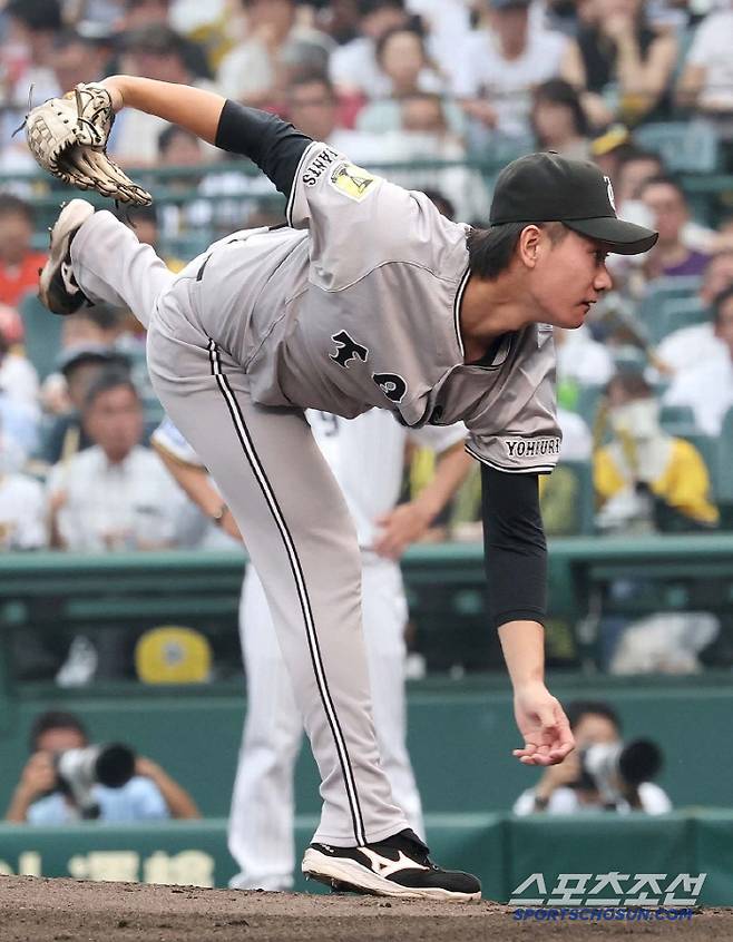 요미우리 좌완 이노우에는 2일 한신을 상대로 7이닝 무실점 호투를 하고도 승리를 올리지 못했다. 사진캡처=스포츠닛폰 홈페이지