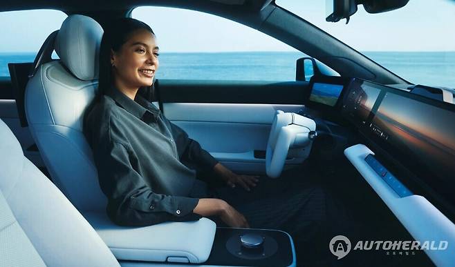 아필라 1 순수전기차 실내(아필라)