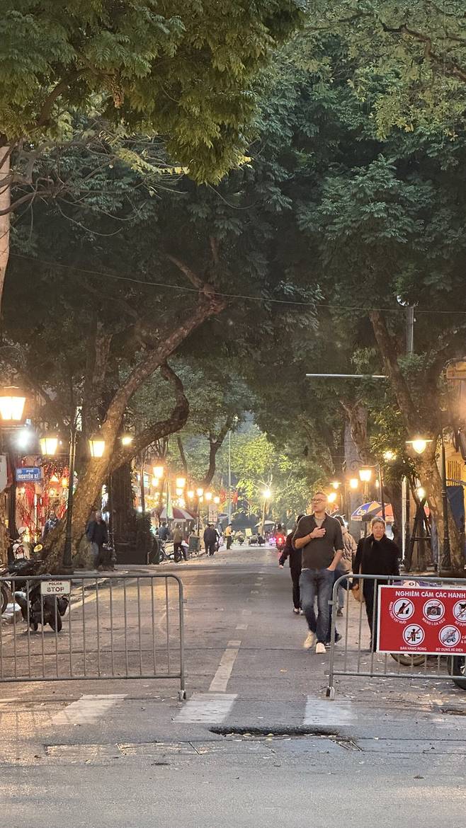 IMG_8797.jpeg 베트남가서 먹기만 하다가 온게 유머 1. (하노이)