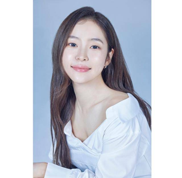 가수 홍자가 1년여 만에 토탈셋을 떠난다. 토탈셋 제공