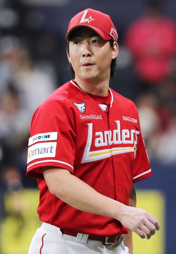 SSG 오른손 투수 문승원. SSG 제공