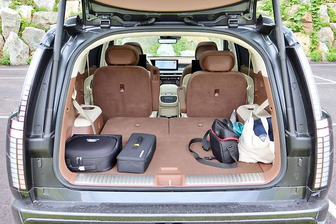 아이오닉 9 트렁크 적재공간 / 출처=IT동아