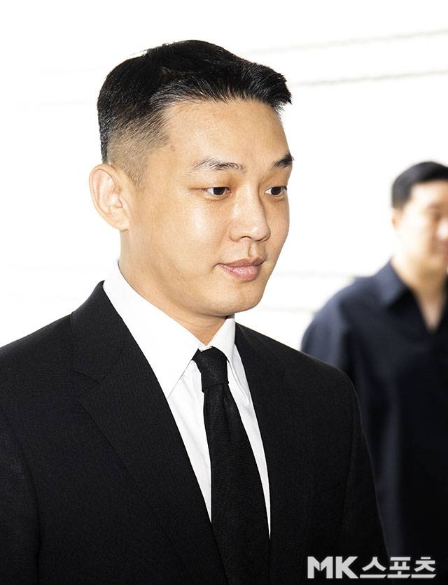 마약류 상습 투약 혐의를 받는 유아인이 징역형 집행유예 확정으로 재수감을 면하게 됐다. 사진=MK스포츠