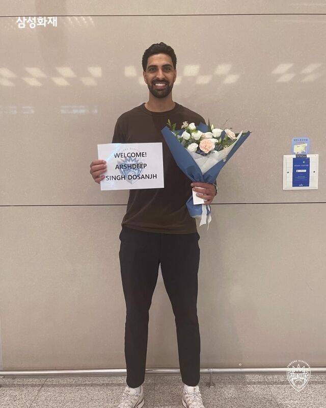 삼성화재의 새 아시아쿼터인 204cm 세터 도산./삼성화재