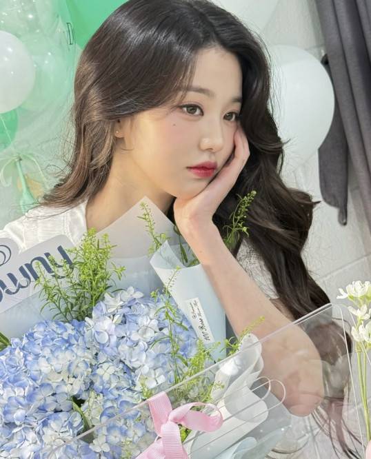 장원영 소셜 계정 캡처