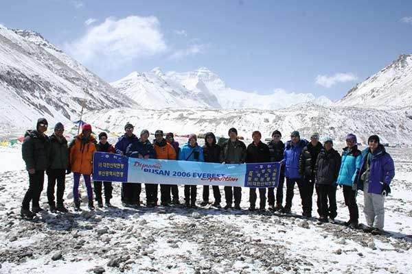 2006년 에베레스트 원정. 조 회장은 7,000m까지 올라갔다고 전했다.