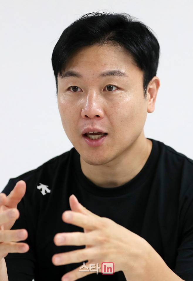 IOC 선수위원 최종후보에 오른 원윤종이 지난달 30일 서울 송파구 방이동의 대한봅슬레이스켈레톤경기연맹에서 이데일리와 만나 포부 및 계획을 밝히고 있다.(사진=이데일리 김태형 기자)