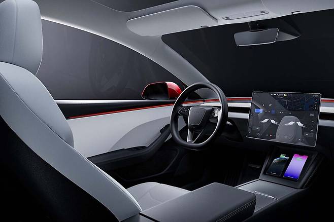 사진 : 테슬라 모델 3 실내