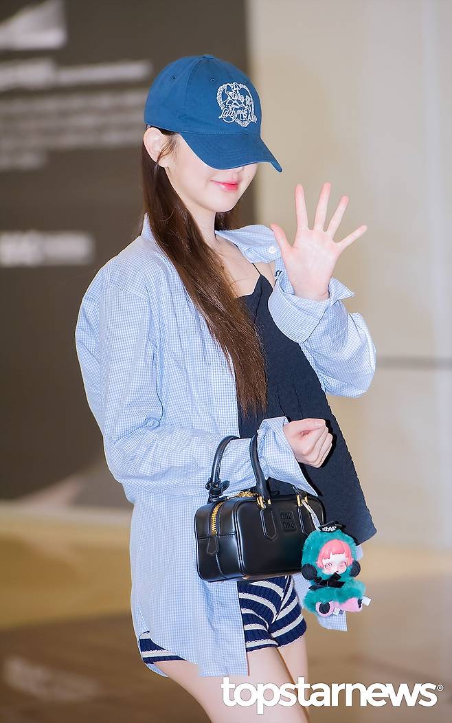 7.jpg 오늘자 아이브 장원영 기사사진