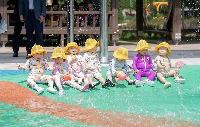 구미시가 오는 8월 31일까지 도심 속 6개 물놀이장을 운영한다. 구미시청 제공