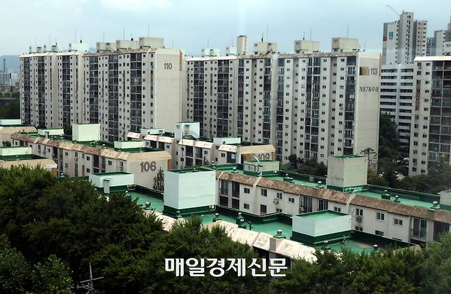 삼성물산과 대우건설이 수주 경쟁 중인 서울 강남구 개포우성 7차 아파트. 이충우기자