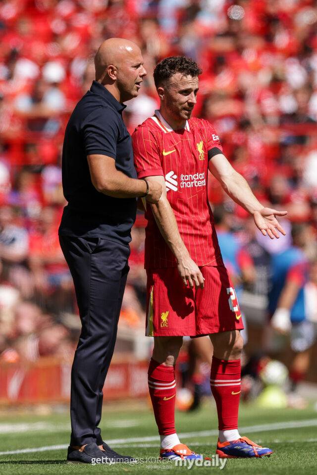 아르네 슬롯, 디오고 조타./게티이미지코리아