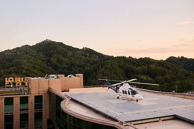 [안동=뉴시스] 안동병원 닥터헬기 (사진=안동병원 제공) 2025.07.04. photo@newsis.com *재판매 및 DB 금지