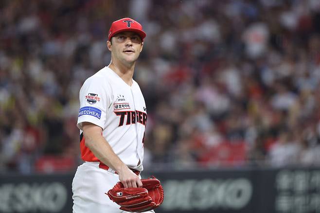 [서울=뉴시스] 프로야구 KIA 타이거즈 제임스 네일이 4일 광주-기아 챔피언스필드에서 열린 2025 신한 쏠뱅크 KBO리그 롯데 자이언츠와의 경기에 선발 등판했다. (사진=KIA 타이거즈 제공) 2025.07.04. *재판매 및 DB 금지