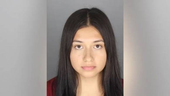 10대 남학생과 성관계를 맺은 혐의를 받는 미국의 한 공립학교 전직 교사 조슬린 산로만(26). 2025.7.3 오클랜드 카운티 교도소 자료