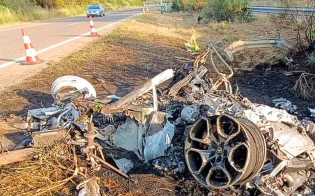 조타와 그의 동생 안드레가 탑승했던 차량 잔해. /사진=CNN 갈무리