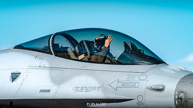 7dec8019b7816ff45d8df59c58c12a3ad03a5d04a97daf807df434056a