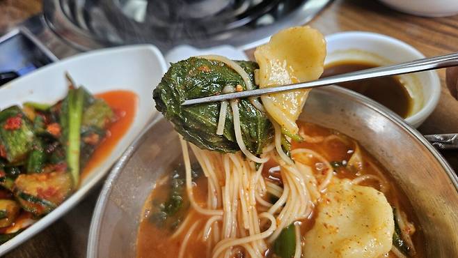 20250704_131504.jpg 점심 안산에서 미꾸라지 매운탕과 튀김