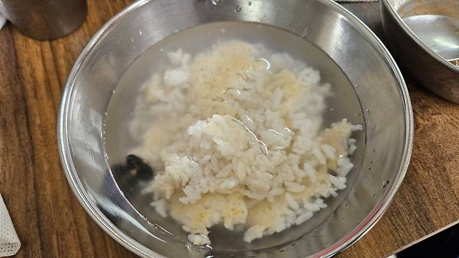 20250704_132553.jpg 점심 안산에서 미꾸라지 매운탕과 튀김