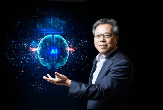 장병탁 서울대 AI 연구원장이 한국의 미래 먹거리 확보를 위해 AI 산업을 적극 육성해야 한다고 강조하고 있다. 최기웅 기자