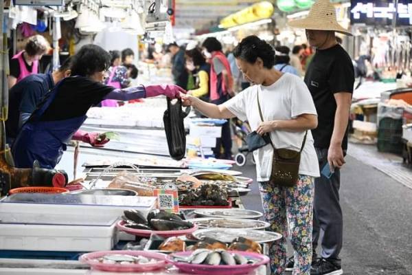 2023년 여름 마산어시장 풍경. /경남도민일보 DB