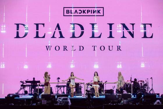 블랙핑크는 5, 6일 경기도 고양시 고양종합운동장 주경기장에서 월드투어 'BLACKPINK WORLD TOUR 'DEADLINE' IN GOYANG'을 개최했다. 사진 YG엔터테인먼트