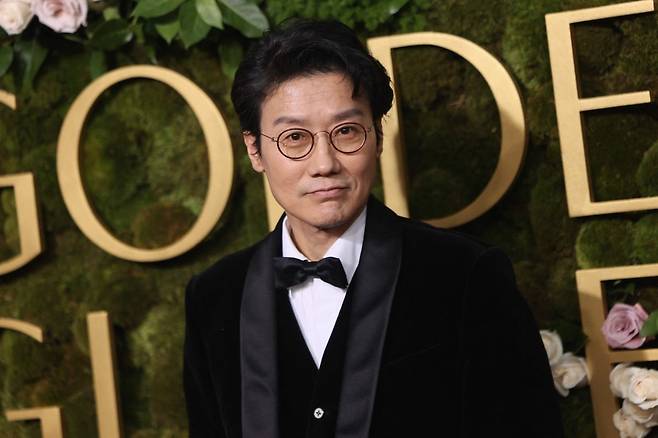 제28회 골든글로브 시상식에 참석한 황동혁 감독. 사진=AFP·연합뉴스