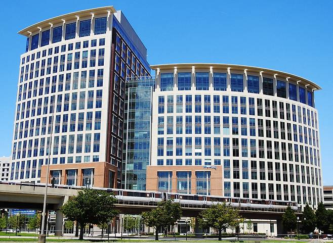 버지니아주 알렉산드리아시에 소재한 미국 국립과학재단(NSF) 건물 전경. NSF 제공