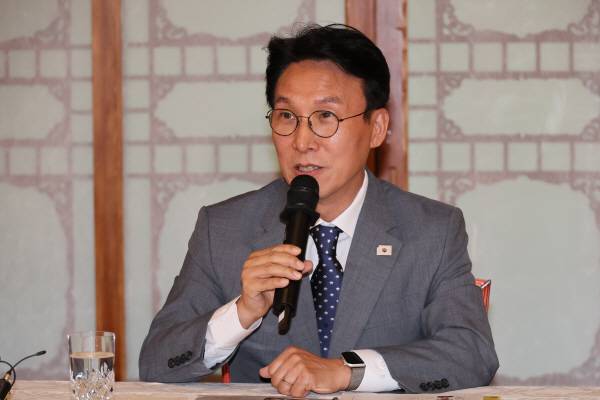 김민석 국무총리가 6일 총리공관에서 열린 고위당정협의회에 참석해 발언하고 있다. 연합뉴스