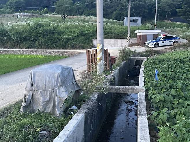 사고가 난 농수로 [전북자치도소방본부 제공. 재판매 및 DB 금지]