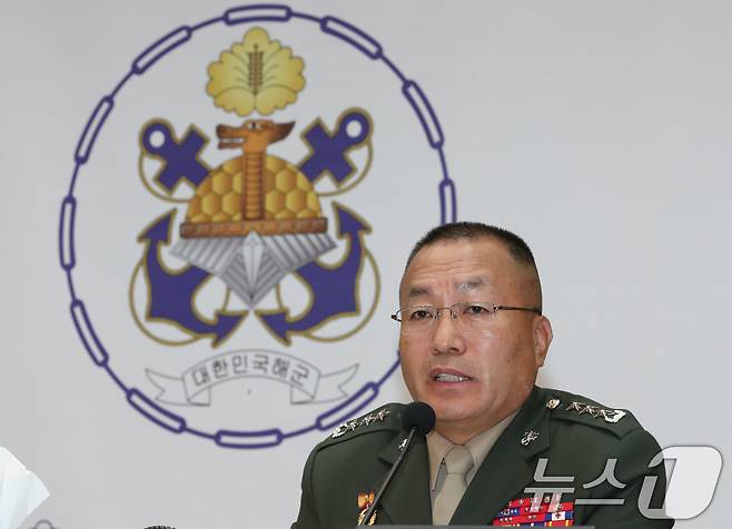 김계환 해병대사령관이 18일 충남 계룡대에서 열린 국회 국방위원회의 해군본부에 대한 국정감사에서 답변하고 있다. 2024.10.18/뉴스1 ⓒ News1 김기태 기자