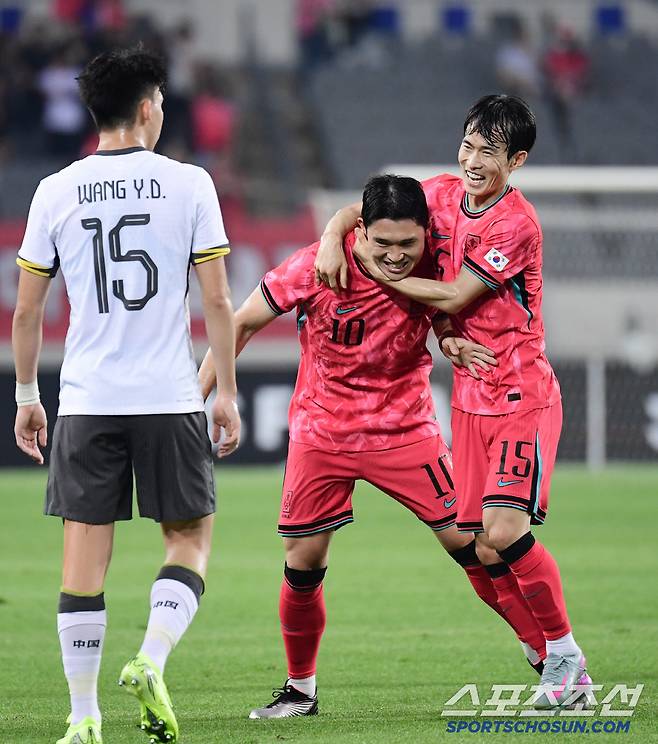 7일 축구대표팀이 용인미르스타디움에서 동아시안컵 중국과 첫 경기를 펼쳤다. 전반 선취골을 성공시킨 이동경. 용인=송정헌 기자songs@sportschosun.com/2025.07.07/