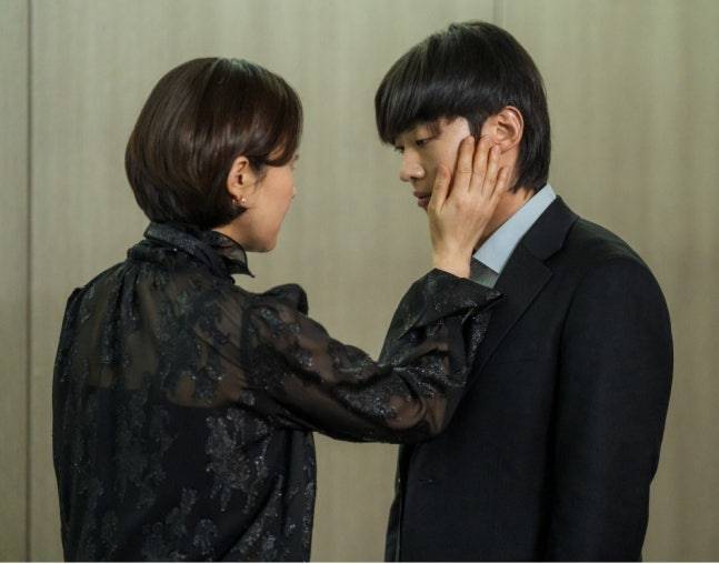 ‘불법 매매 입양’ 염정아, “덱스, 좋은 배우될 것” (아이쇼핑) (제공: ENA)