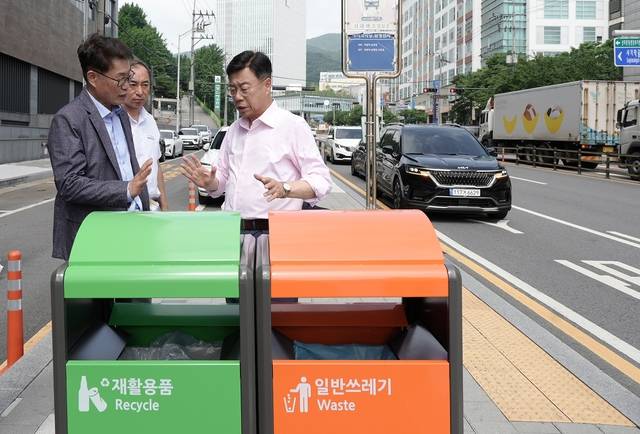 시민 생활 속으로  파고 드는 신상진 시장 사진제공=성남시