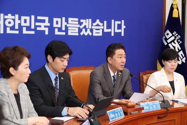 김병기 더불어민주당 대표 직무대행 겸 원내대표가 7일 국회에서 열린 최고위원회의에서 발언하고 있다. [연합뉴스]