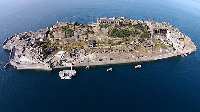 해상에서 바라본 군함도