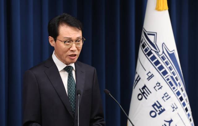 ▲이규연 홍보소통수석이 7일 용산 대통령실에서 인천 계양구 맨홀 사고 관련 이재명 대통령 지시사항 브리핑을 하고 있다. ⓒ연합뉴스