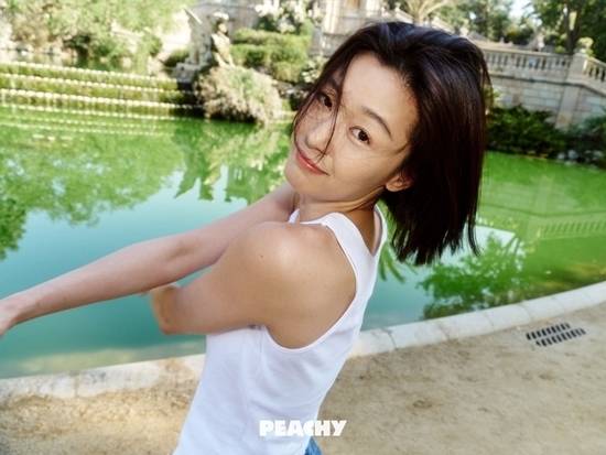 전지현이 기획사 PEACHY(피치컴퍼니)를 설립하고 새 출발에 나선다. PEACHY