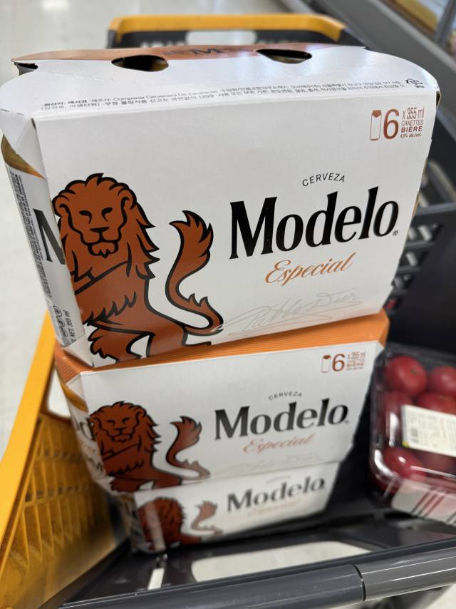 한국에 상륙한 미국 1위 맥주 모델로 에스페샬. 송이라 기자