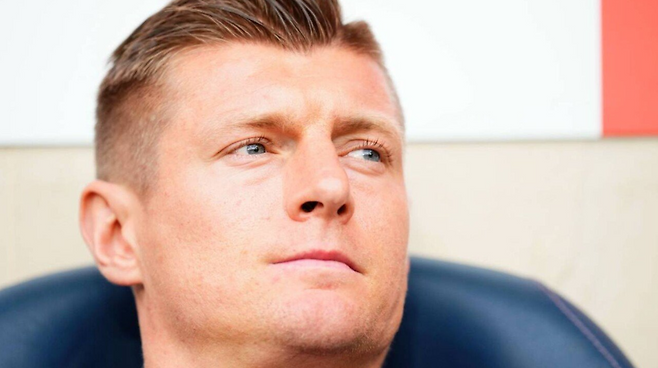 토니 크로스. SNS